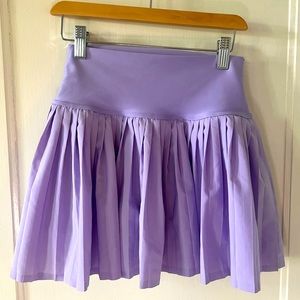 alo yoga light purple grand slam skirt XS